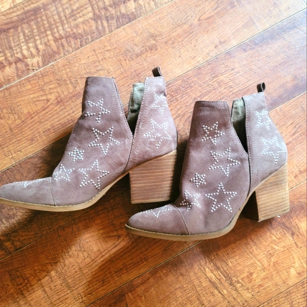 Carlos Santana booties